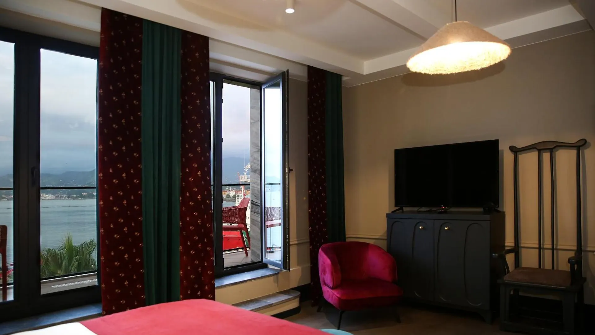 Hotel Retro Batumi